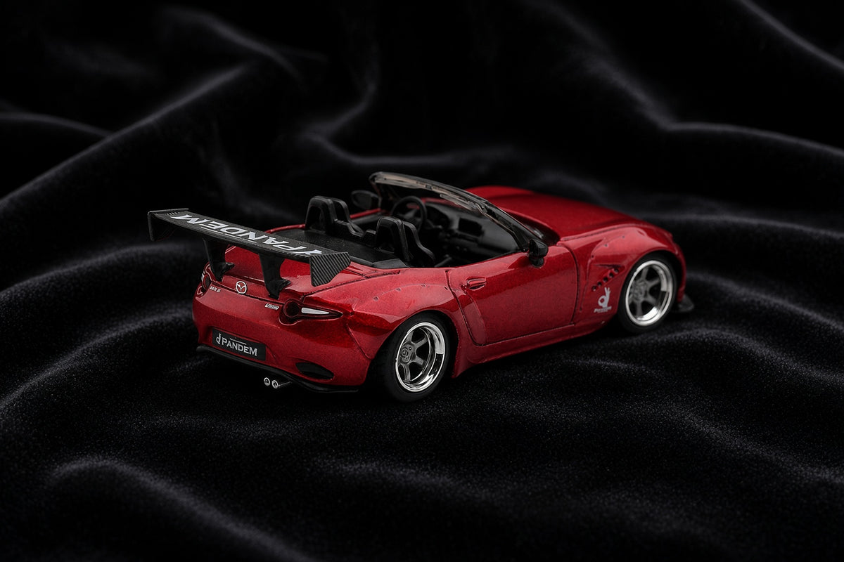 Mini GT – Mazda Miata MX-5 Pandem (LHD) 2015 (1:64)