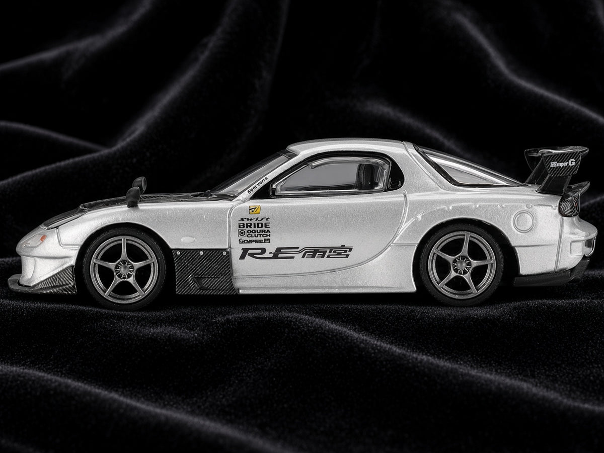 Mini GT – Mazda RX-7 (FD3S) 2007 RE Amemiya – Silver Black (1:64)